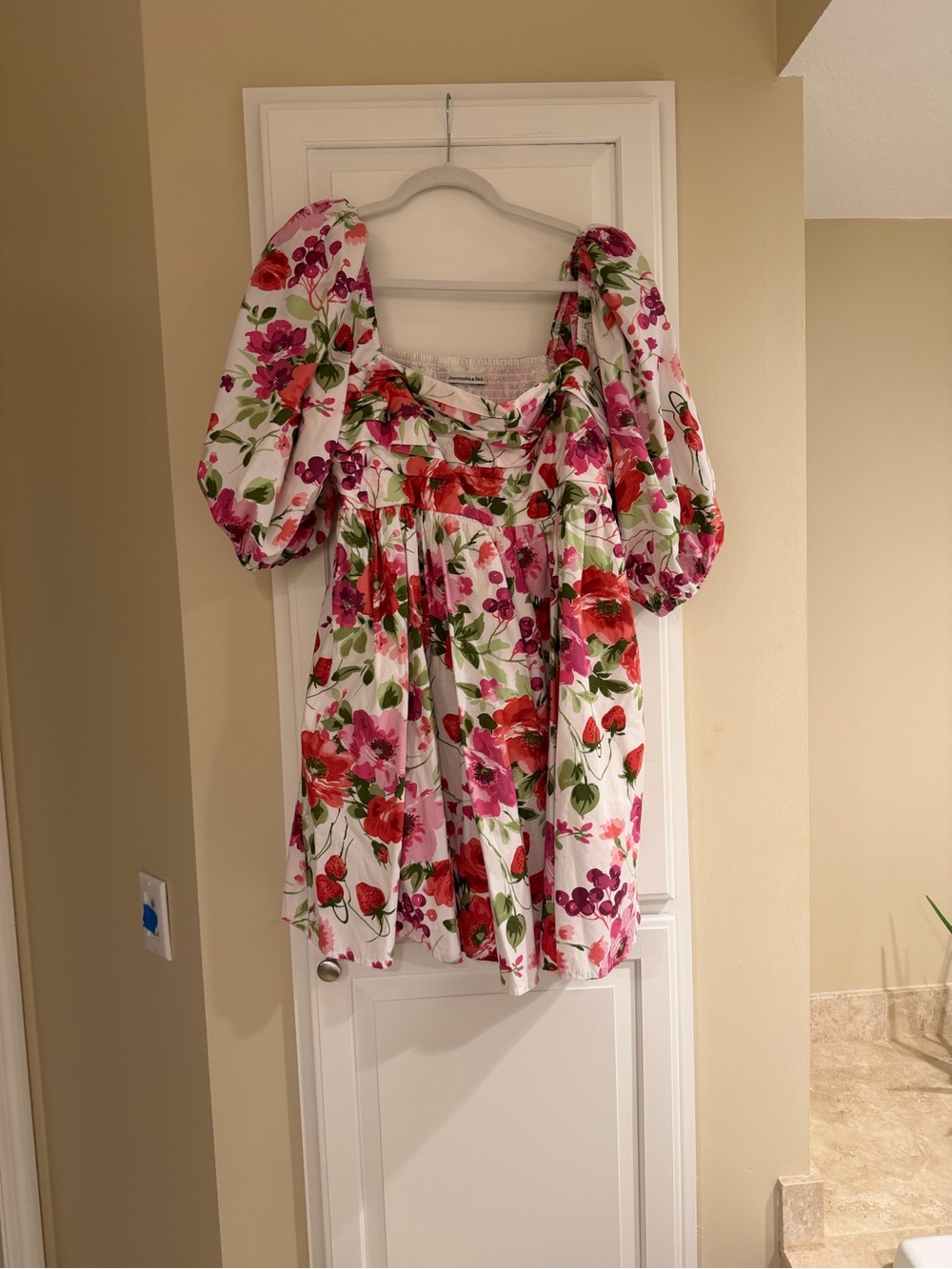Abercrombie & Fitch Emerson Poplin Puff Sleeve Mini Dress White Floral